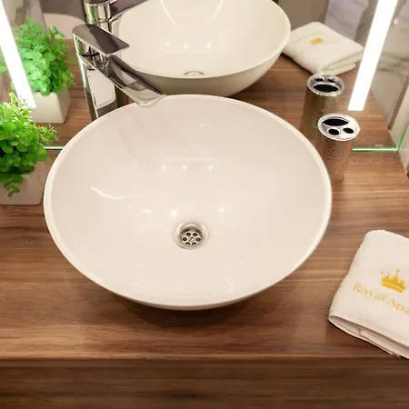 Royal On Gorodotska 33 Street Апартаменти Львів