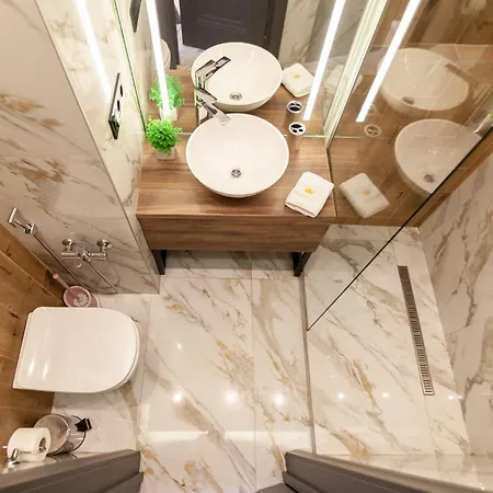 Royal On Gorodotska 33 Street * Львів