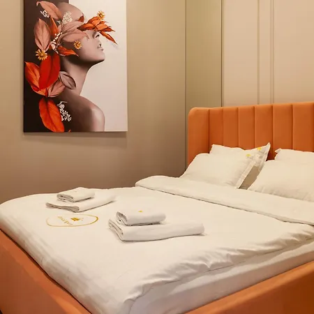 Royal On Gorodotska 33 Street