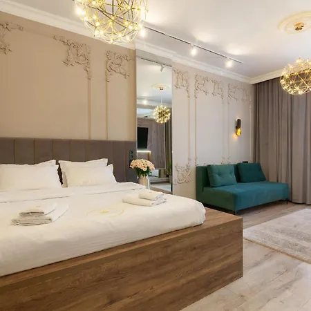 Royal On Gorodotska 33 Street *